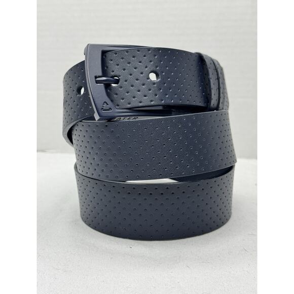 Travis Mathew Cuater Navy Blue Faux Leather Textured Golf Belt Size 40 - Picture 1 of 8